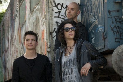 Die glorreichen Drei - Flowers in Syrup zelebrieren Alternative Rock in mehreren deutschen Städten 