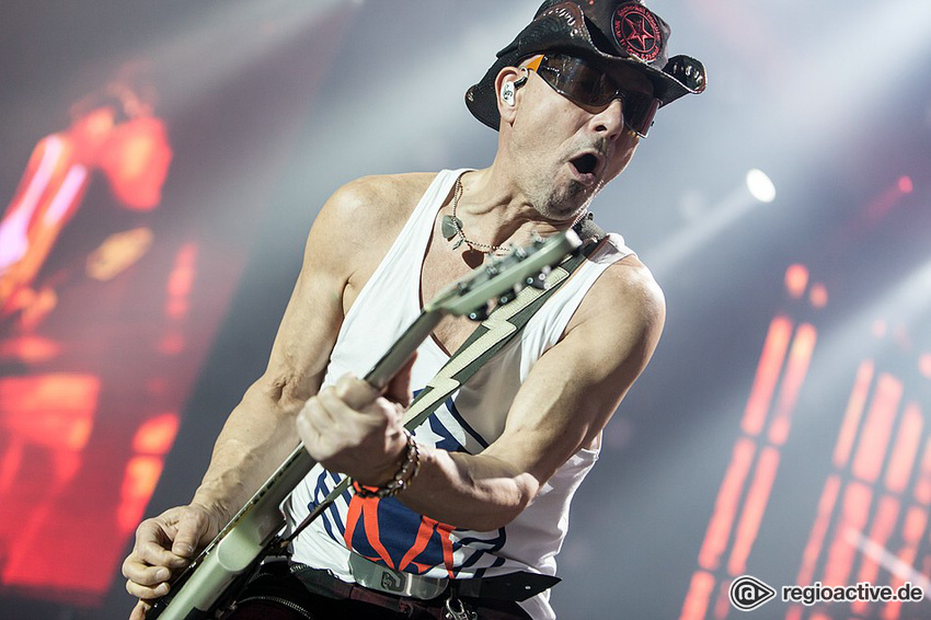 Scorpions (live in Mannheim 2016)